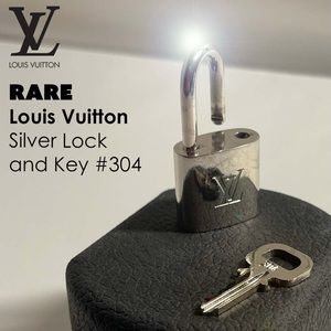 RARE Louis Vuitton Silver Lock and Key #304